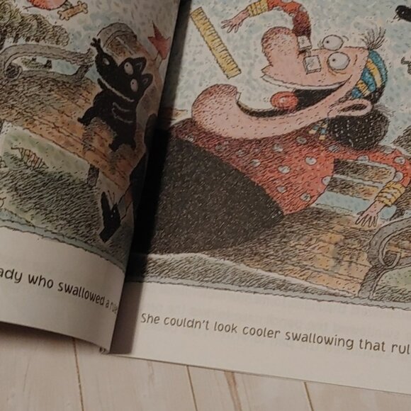 3/$13 There Was An Old Lady Who Swallowed Some Books By Lucille Collandro Book - Picture 2 of 3